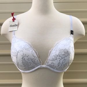 Victory’s Secret Bra